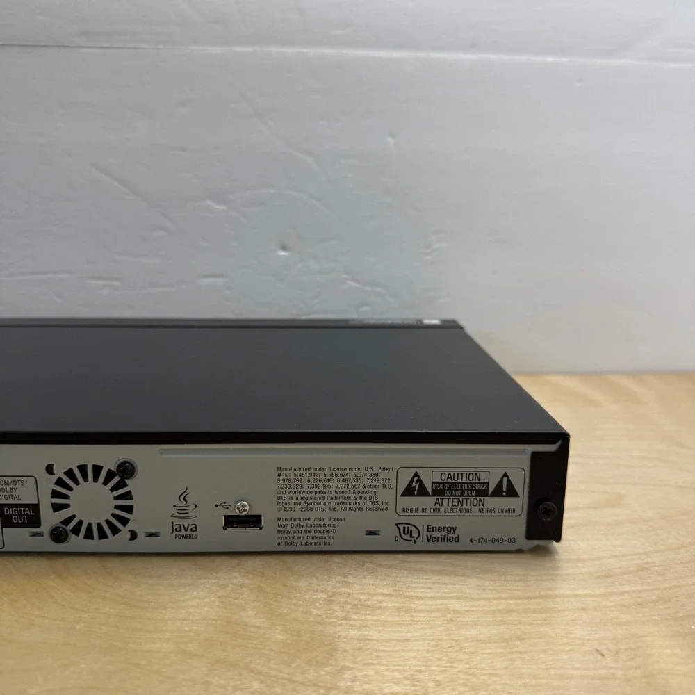Sony BDP-S570 Blu-ray Disc Player 3D Built-in Wi-Fi WLAN Black with Remote